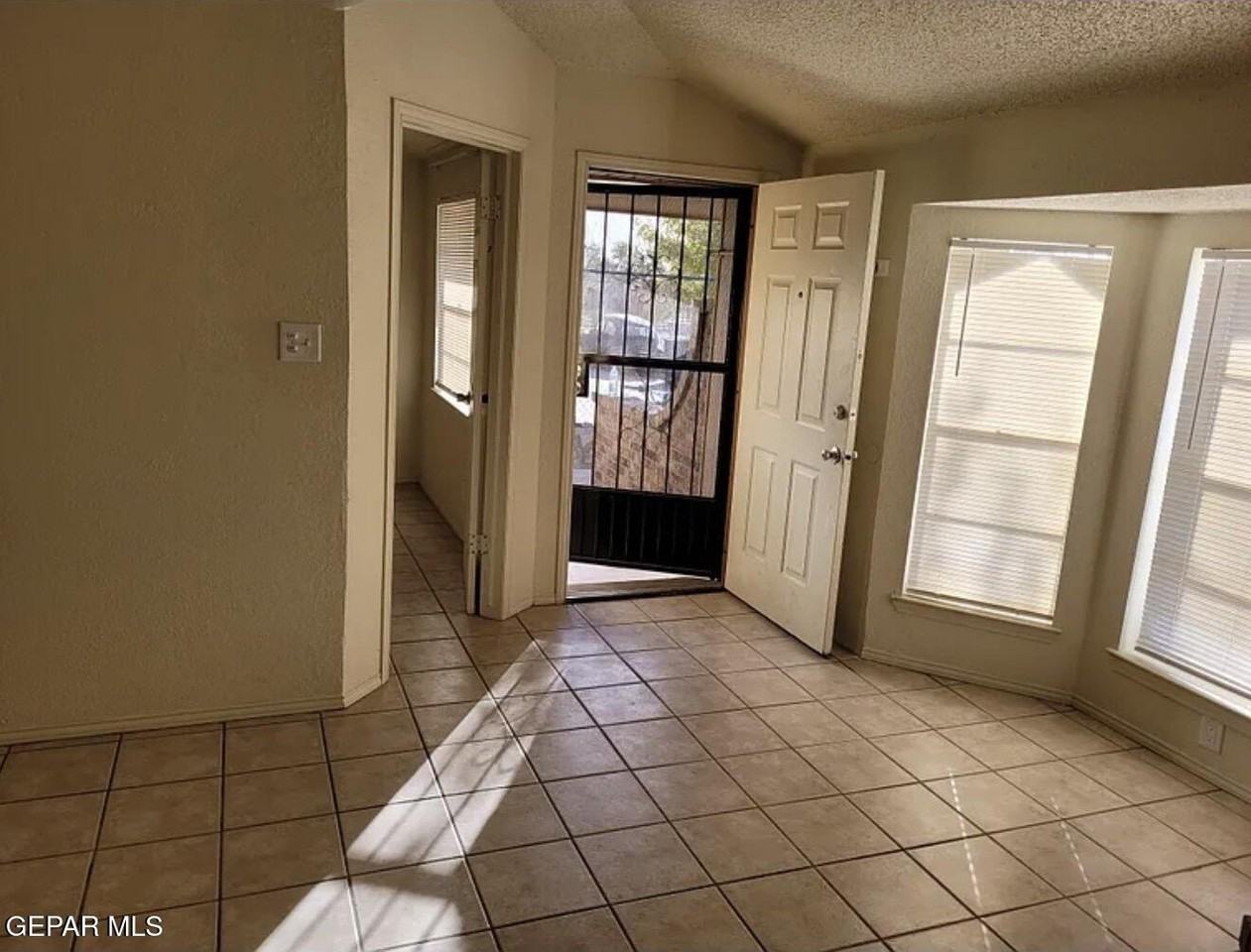 910 Destello Rd Unit A #A - Photo 3 of 5