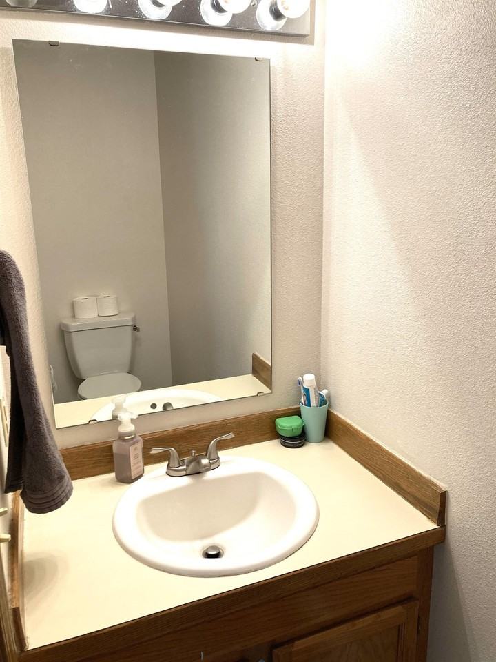 1313 28th Ave #4 - Photo 5 of 11