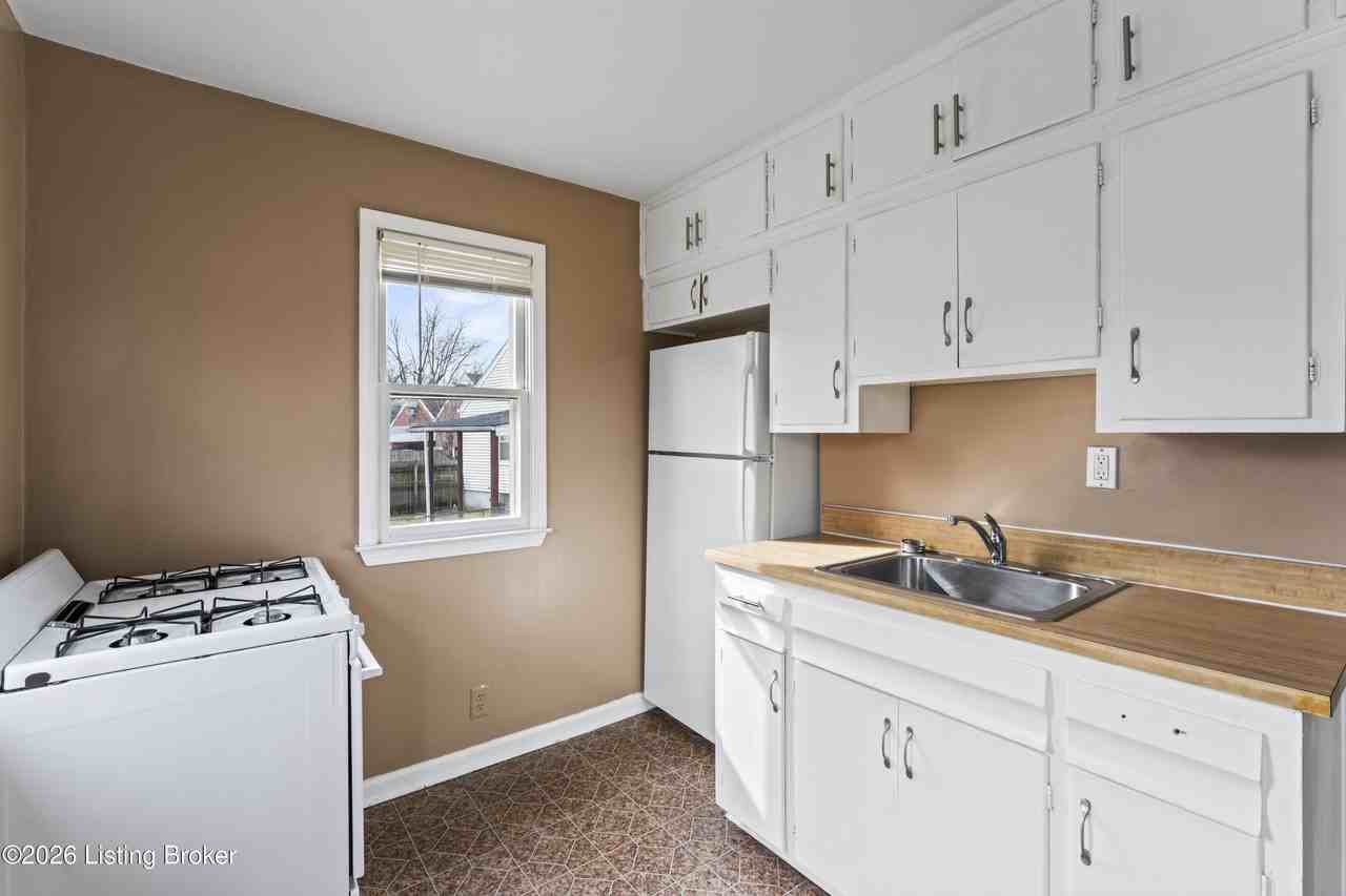 4925 Southside Dr #5 - Photo 5 of 12