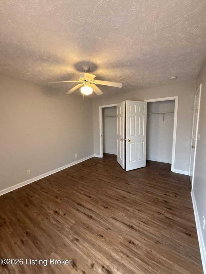 5140 Keegan Way - Photo 4 of 9