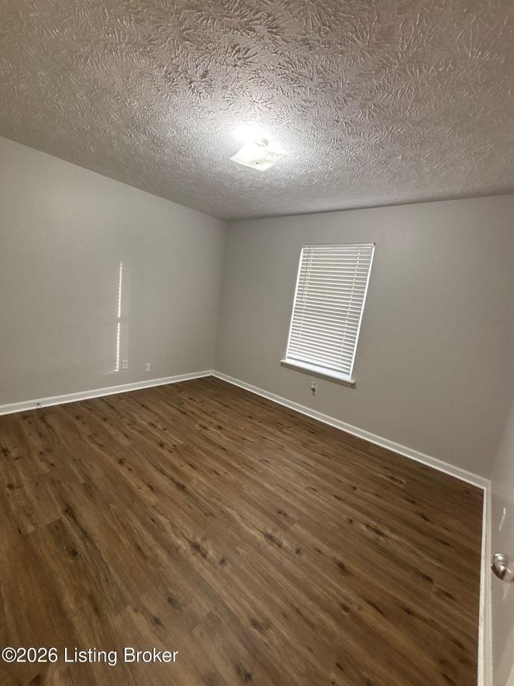 5140 Keegan Way - Photo 7 of 9