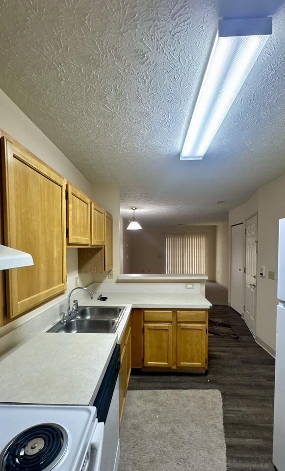 Pinewood Club - Photo 3 of 12