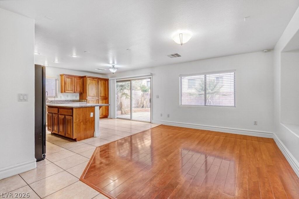 4784 Essen Ct - Photo 5 of 31