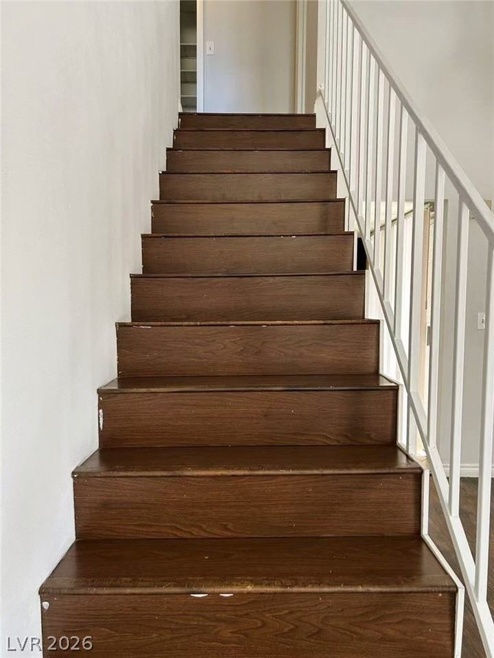 4454 Buena Vista Dr - Photo 6 of 17