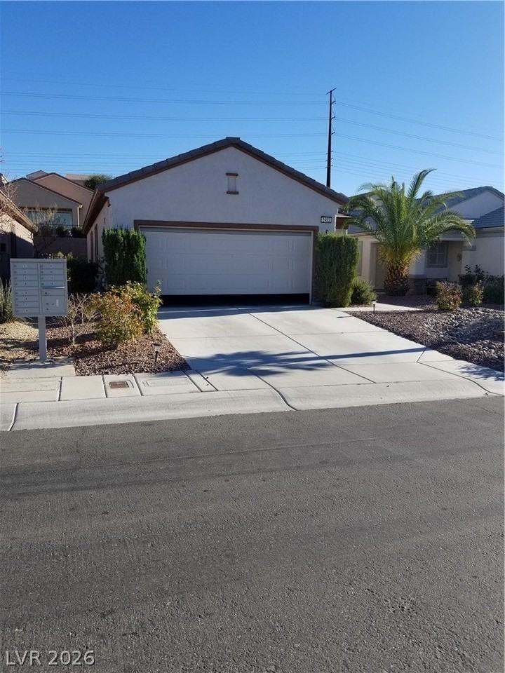 2453 Erastus Dr - Photo 3 of 34