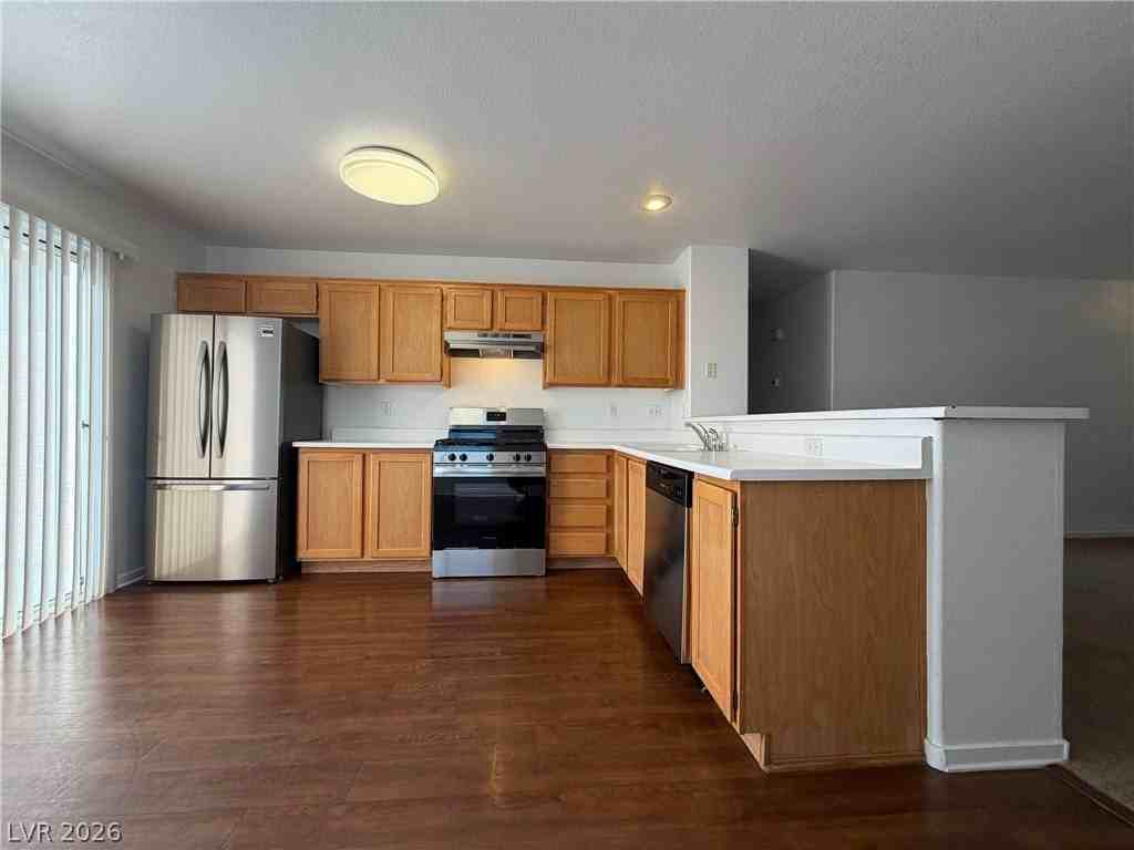 7901 Odysseus Ave - Photo 4 of 16