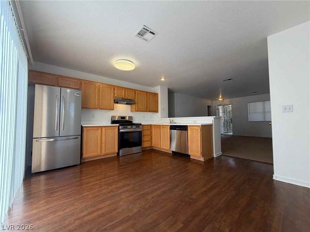 7901 Odysseus Ave - Photo 5 of 16