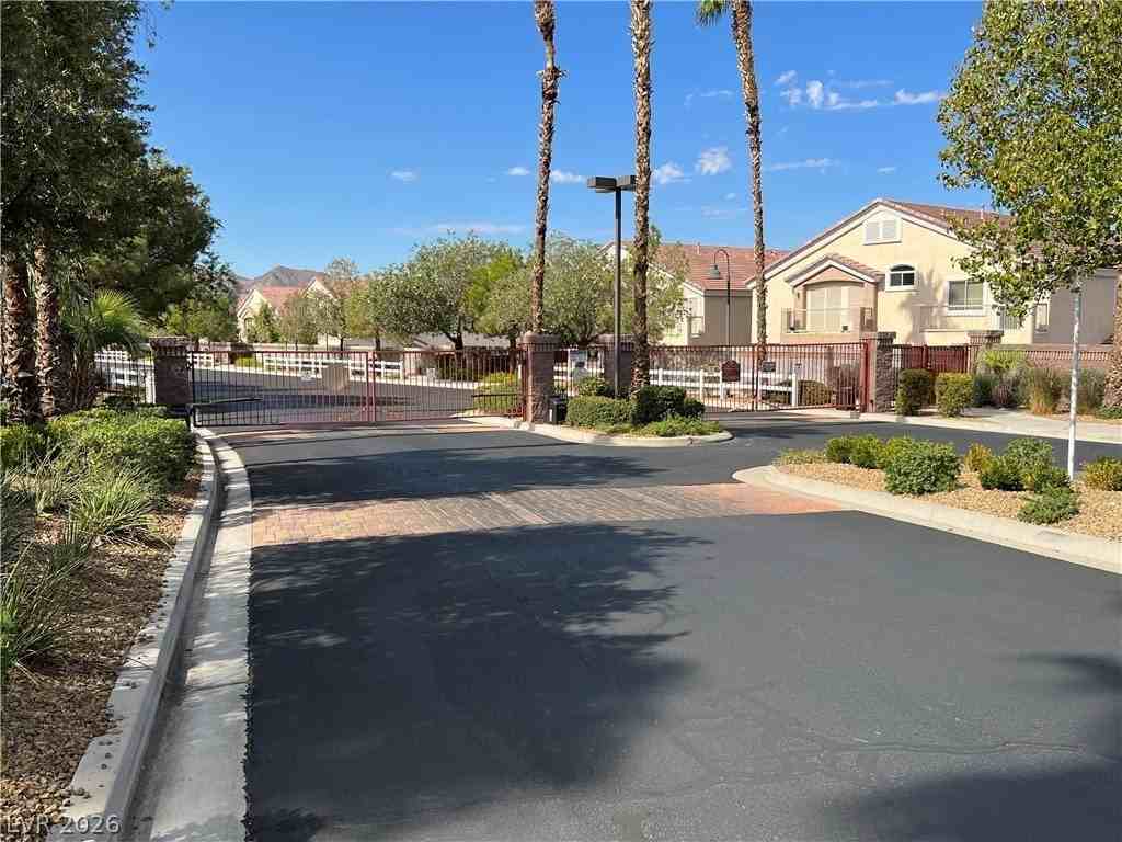 1644 Clint Canyon Dr - Photo 3 of 25