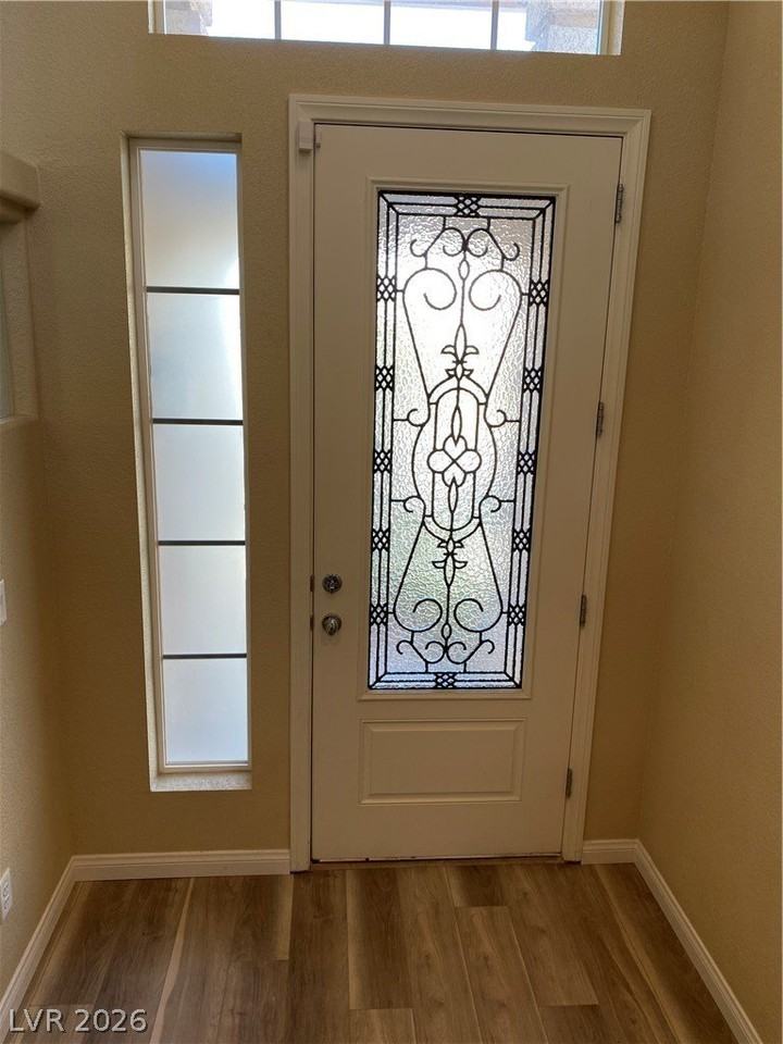 8252 Sorrel St - Photo 3 of 32