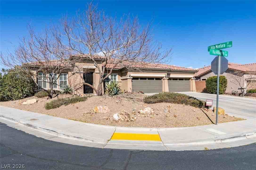 562 Via Alhambra Ct - Photo 4 of 42