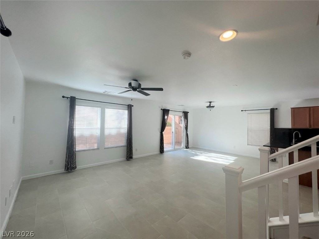 7913 Twin Leaf St - Photo 3 of 17