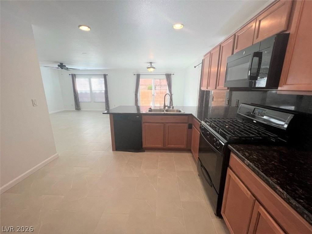 7913 Twin Leaf St - Photo 7 of 17