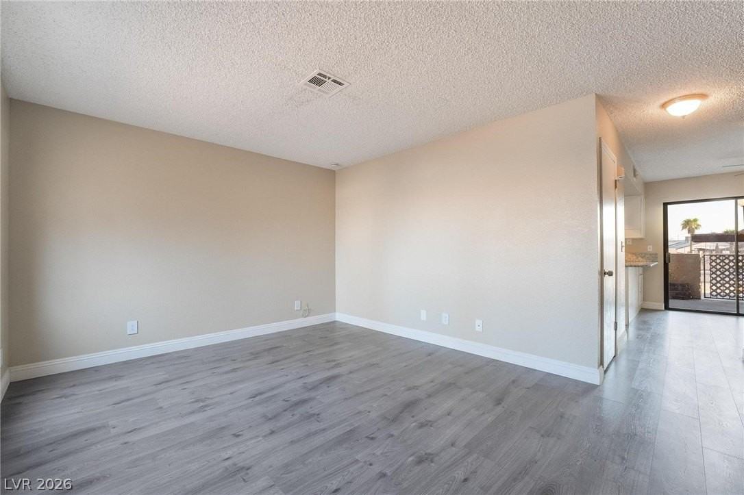 3929 S Torrey Pines Dr - Photo 6 of 34