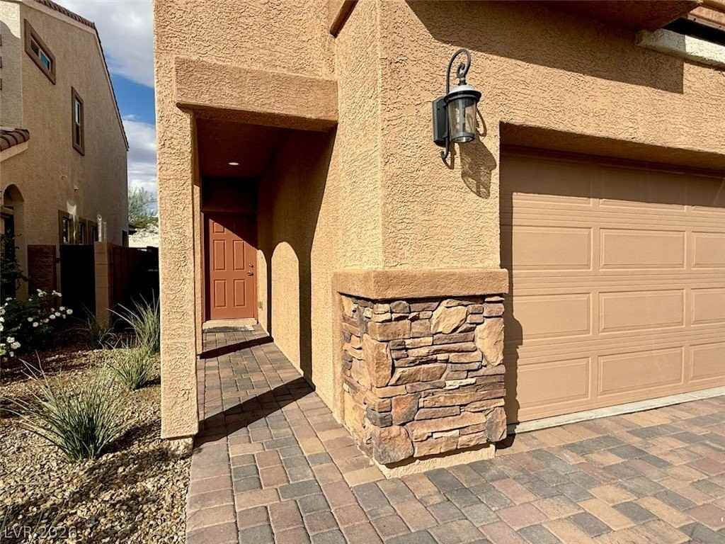 389 Wilford Springs St - Photo 5 of 50