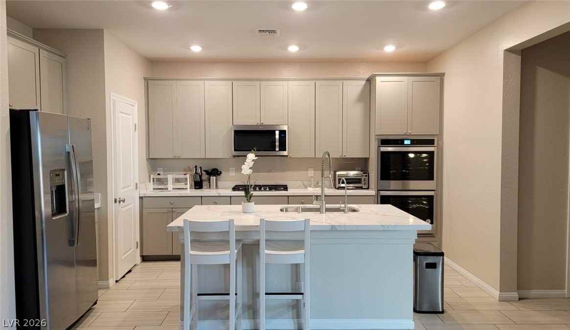 10688 Silver Pond Ave - Photo 3 of 18