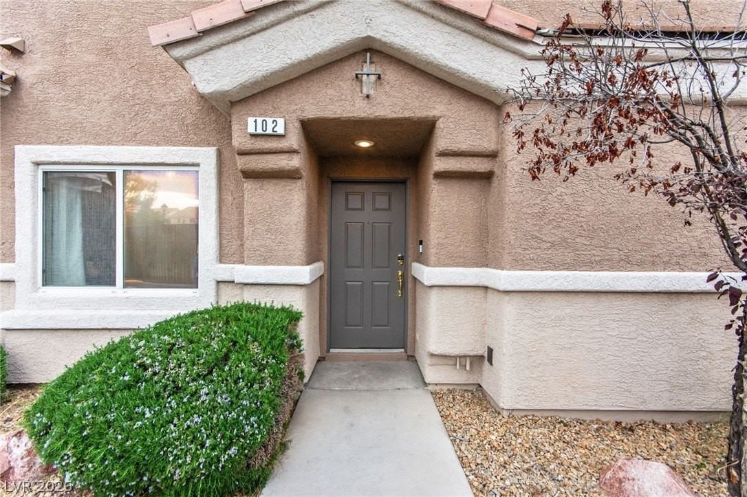 10048 Aspen Rose St #102 - Photo 4 of 24