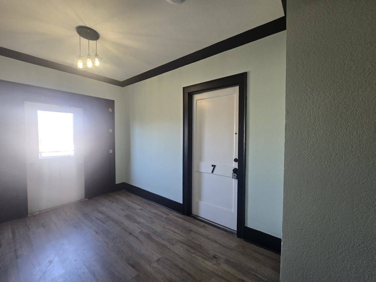 725 Broadway - Photo 7 of 11