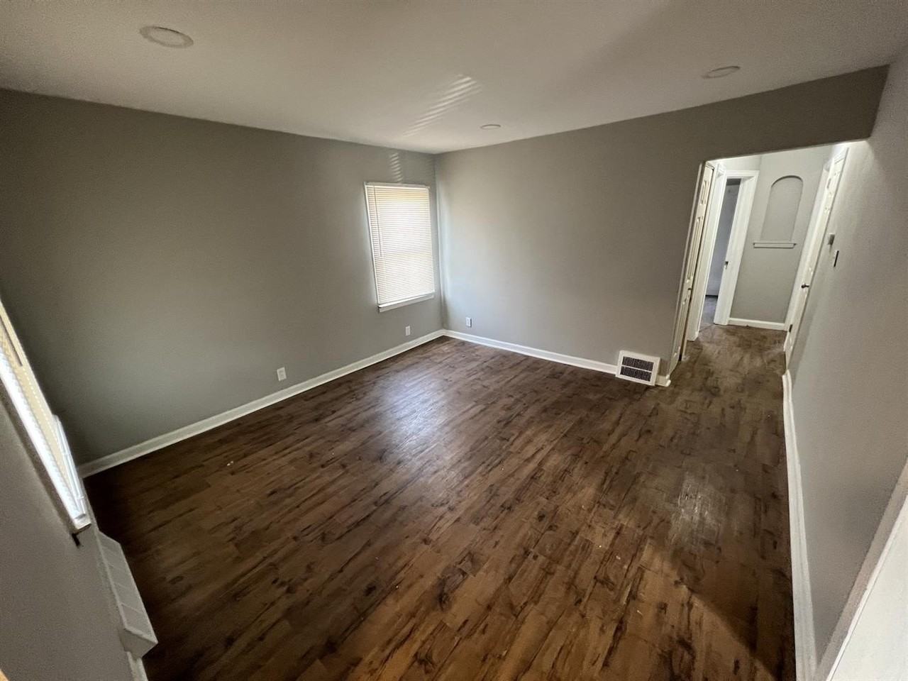 8269 Rivard Ave - Photo 3 of 11