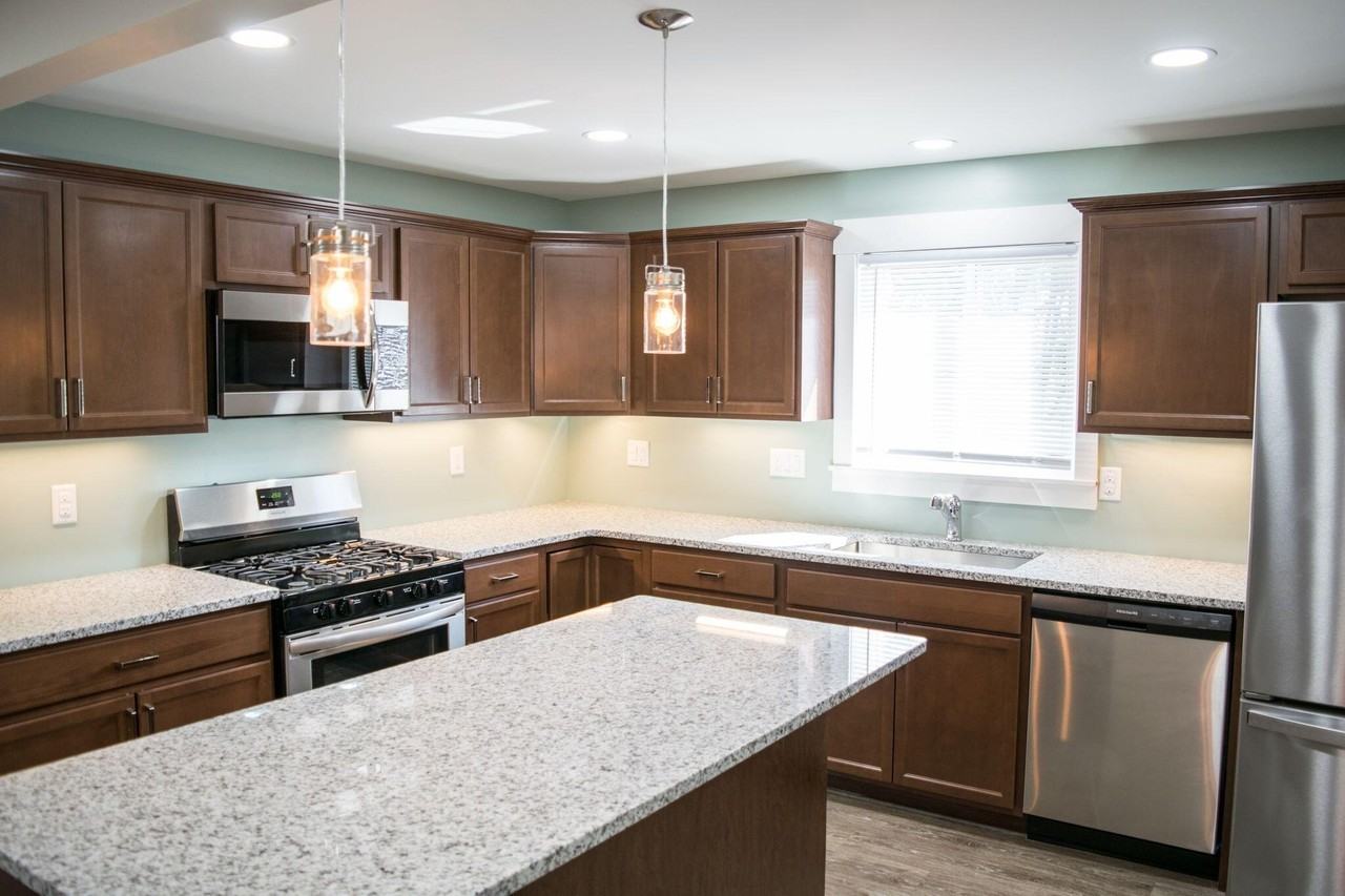 209 Buffalo St - Photo 2 of 30