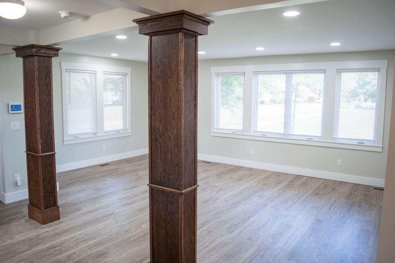 209 Buffalo St - Photo 4 of 30