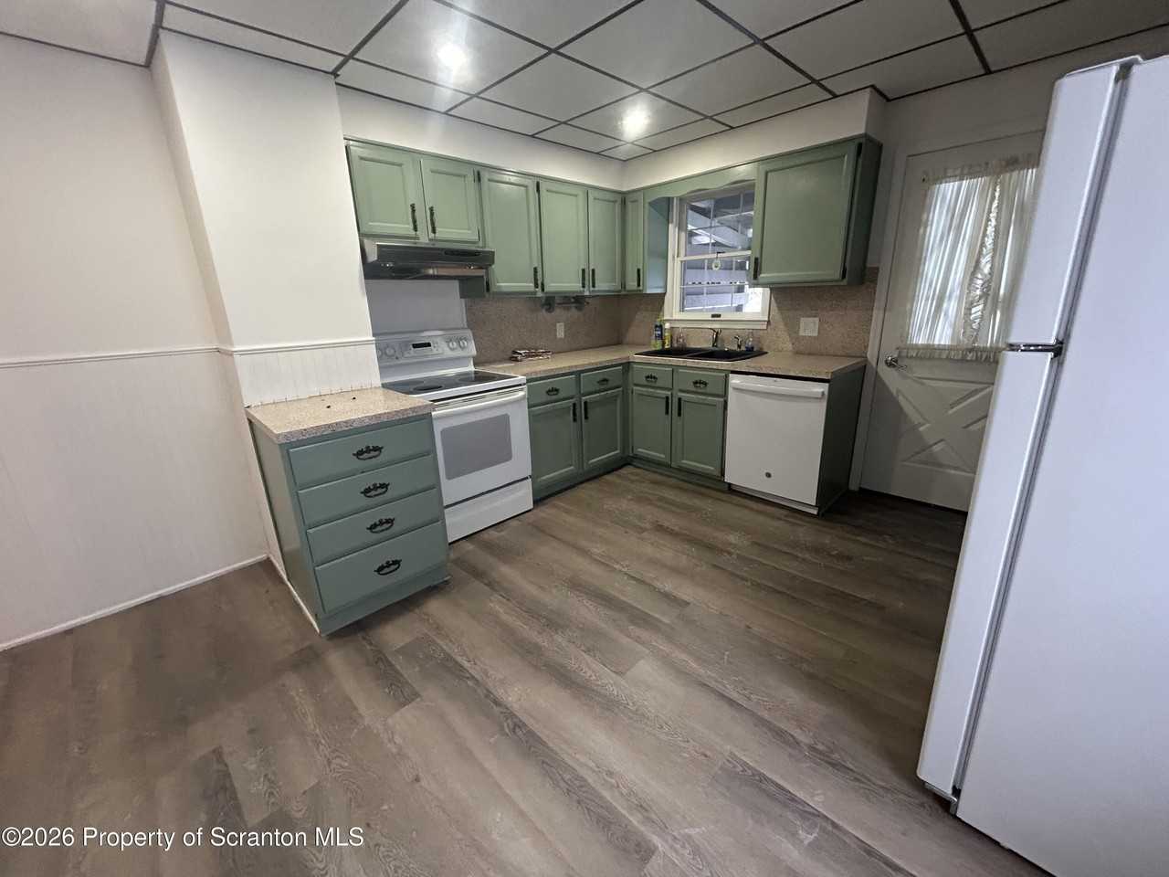 608 610 N Sumner Avenue - Photo 6 of 11