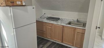 featured image of 239 Lincoln Ave #3