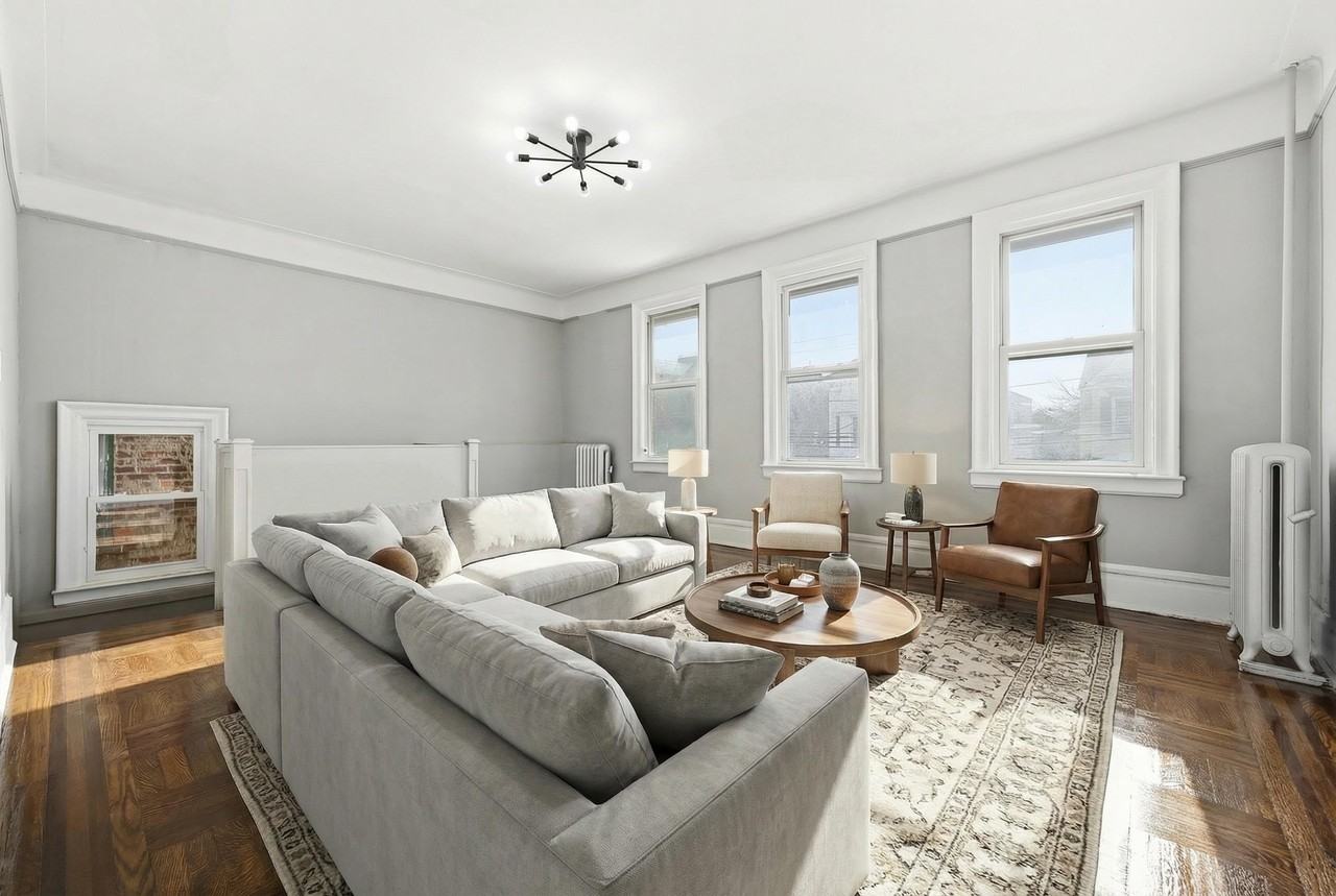 40 Bayview Ave #2 - Photo 3 of 21