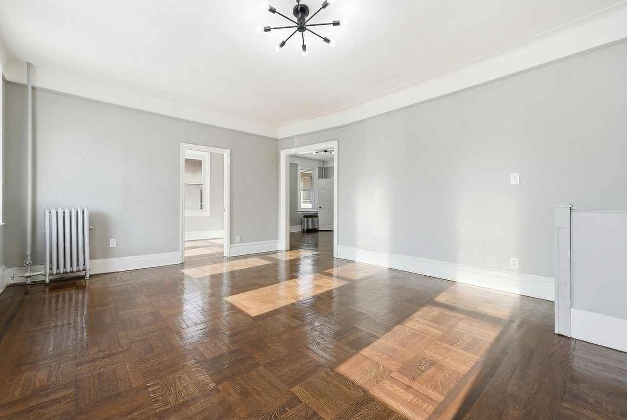 40 Bayview Ave #2 - Photo 5 of 21