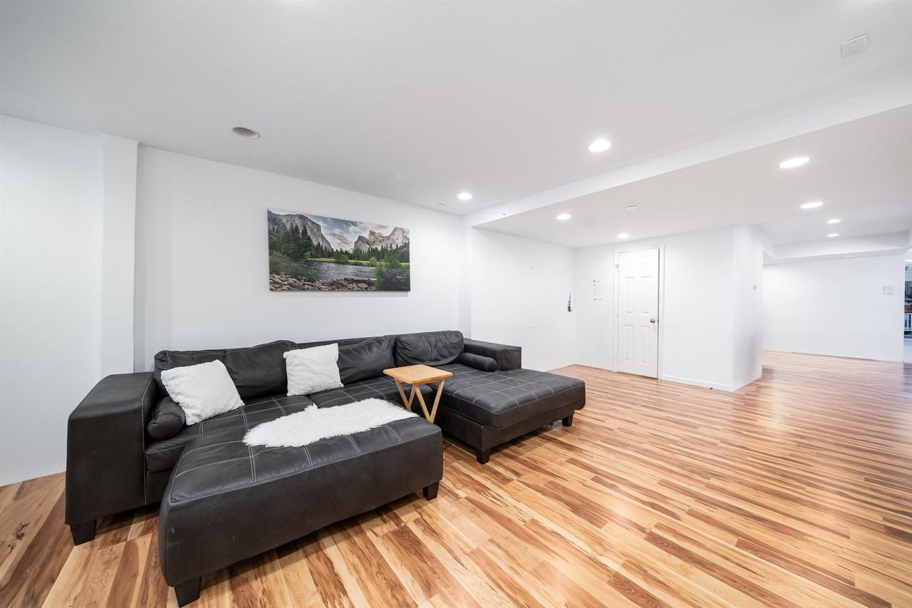 212 Jackson St #1A - Photo 4 of 17