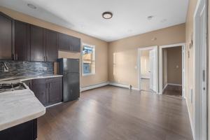 featured image of 134 Van Horne St #2L