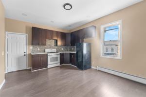 featured image of 134 Van Horne St #2L
