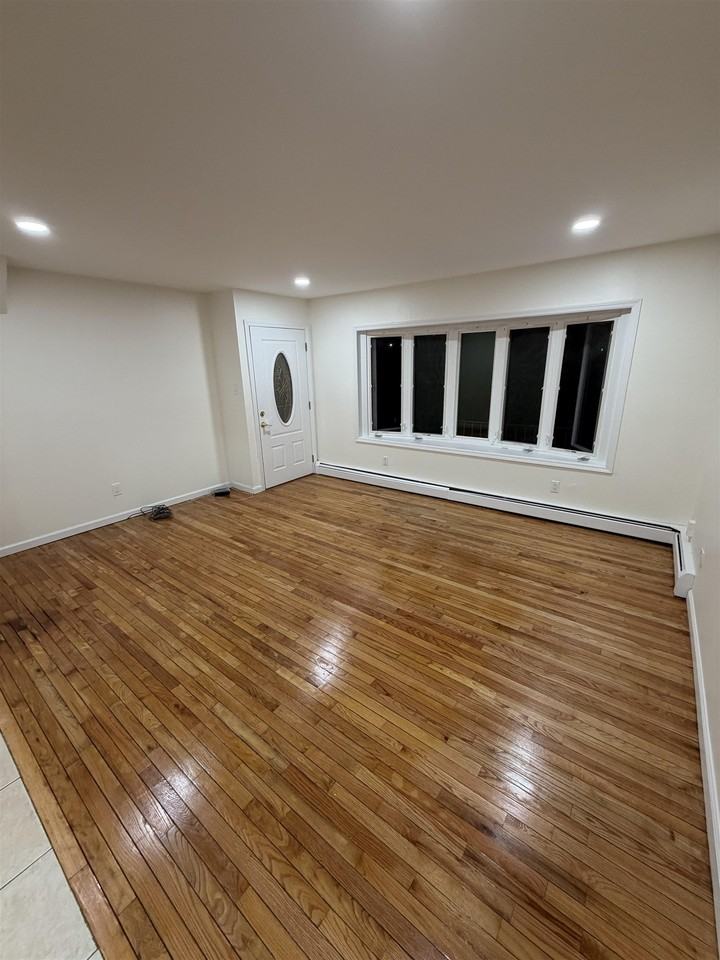 293 Avenue C - Photo 2 of 8