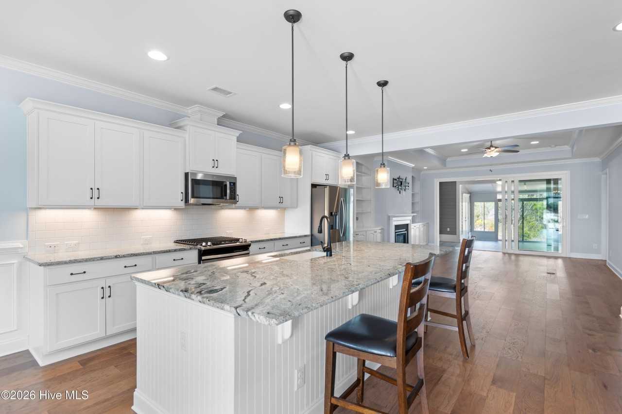 3688 Gardenia Ln - Photo 5 of 33