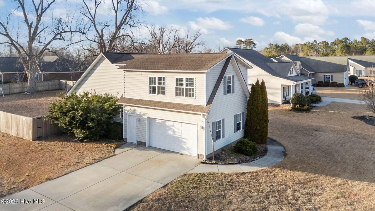 104 Pecan Ridge Dr - Photo 2 of 36