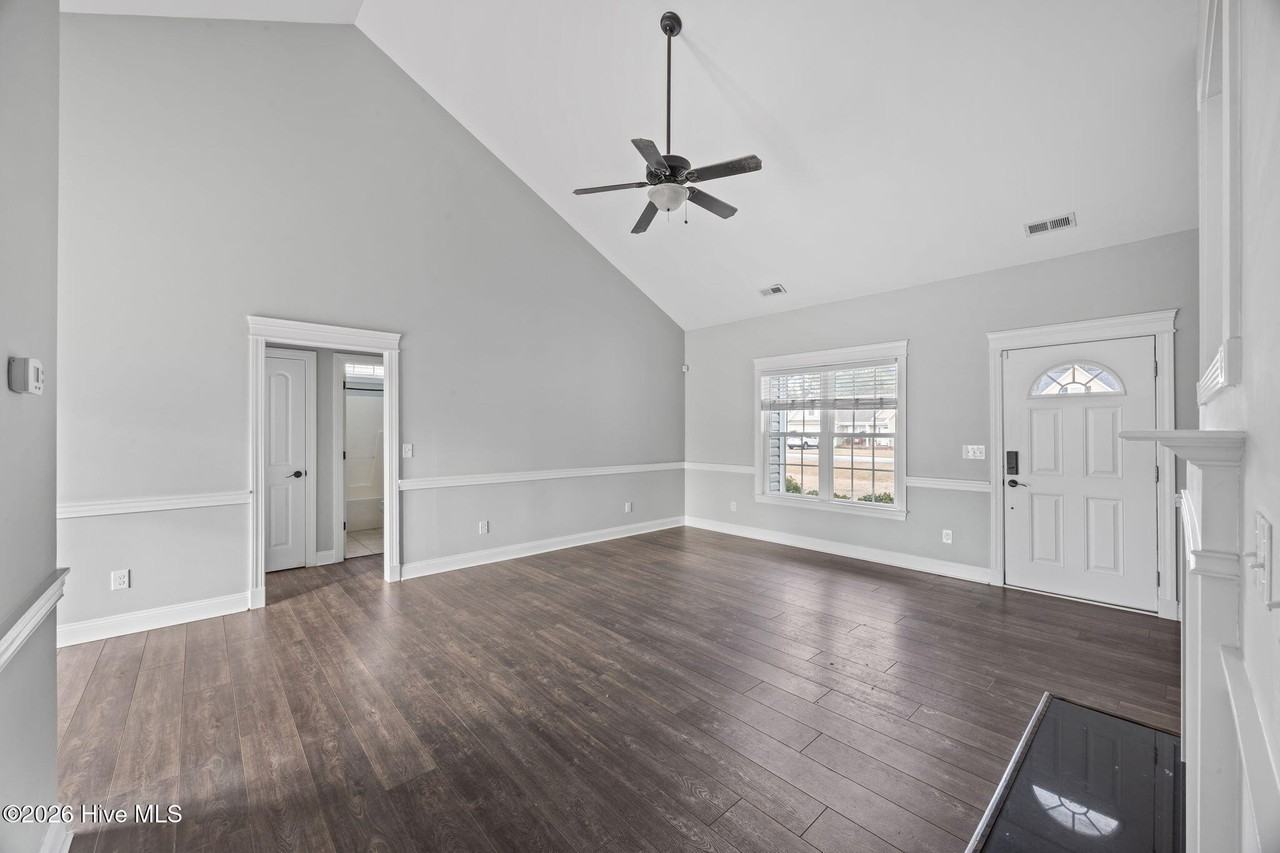 104 Pecan Ridge Dr - Photo 6 of 36