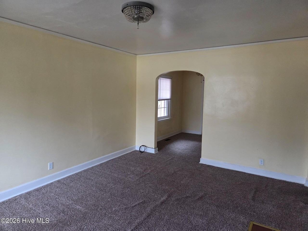 98 Stratford Rd - Photo 4 of 20