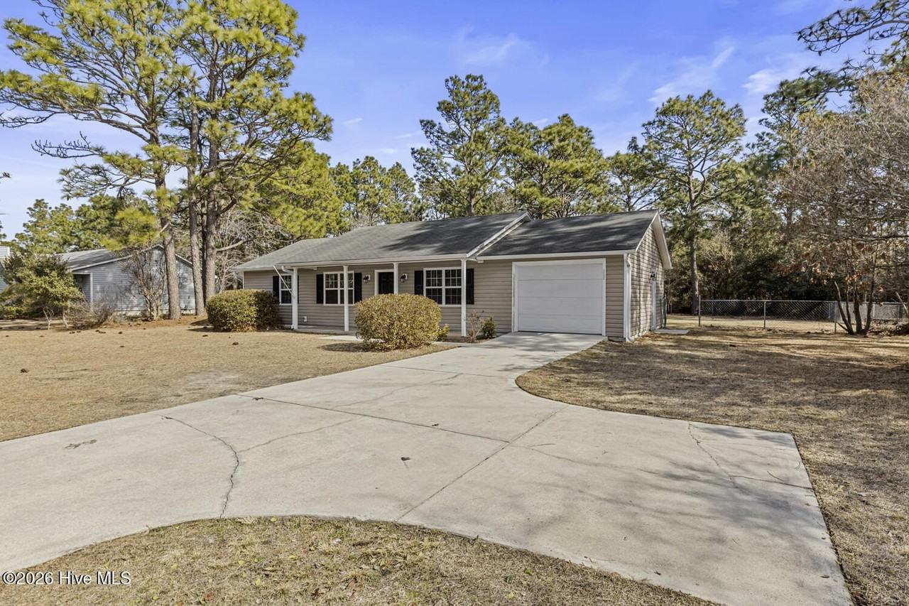 549 Sand Ridge Rd - Photo 2 of 21