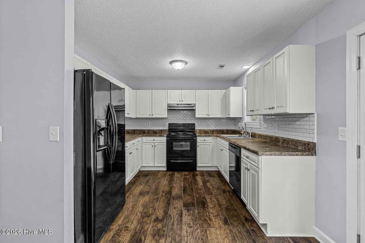 549 Sand Ridge Rd - Photo 6 of 21