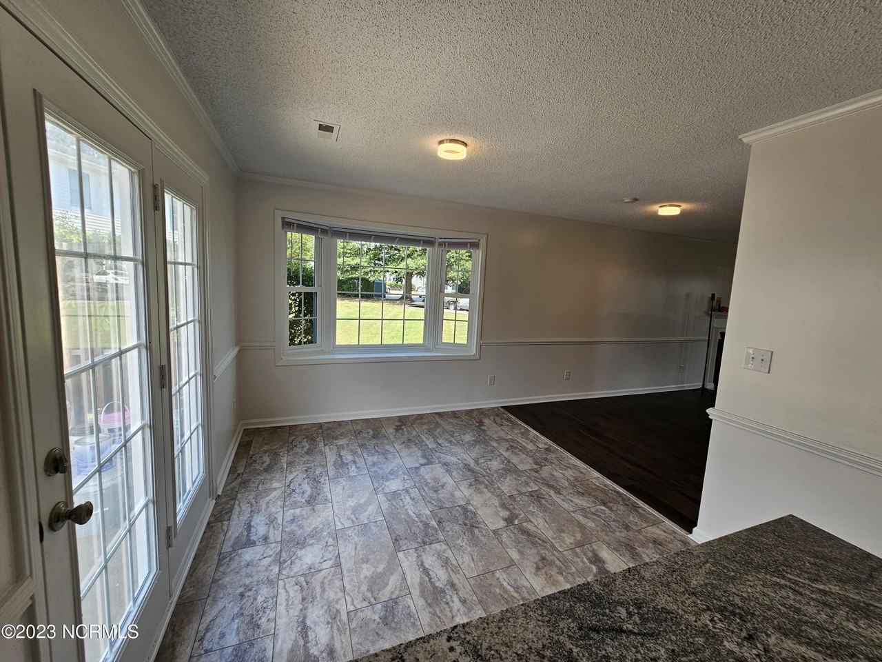 3811 Sterling Pointe Dr Unit X-10 #X10 - Photo 6 of 12