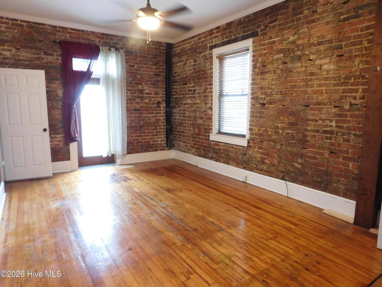 216 Middle St Unit B #B - Photo 6 of 48