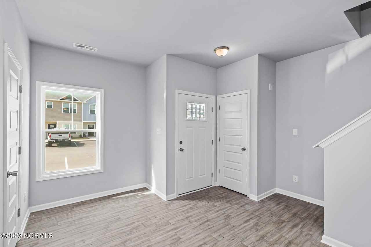 132 Buckhorn Ave - Photo 6 of 33