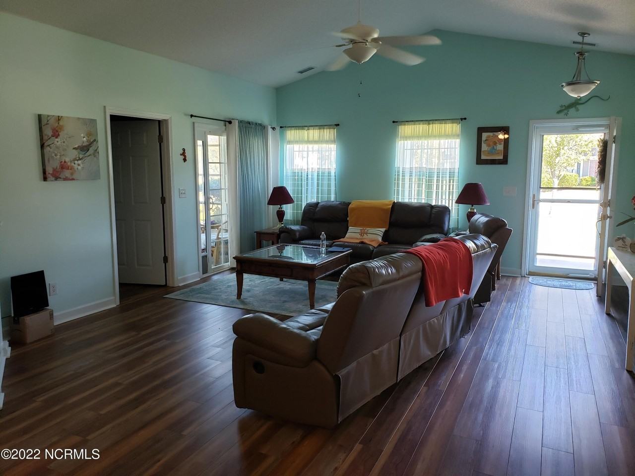 1001 Coleto Creek Ln - Photo 4 of 12