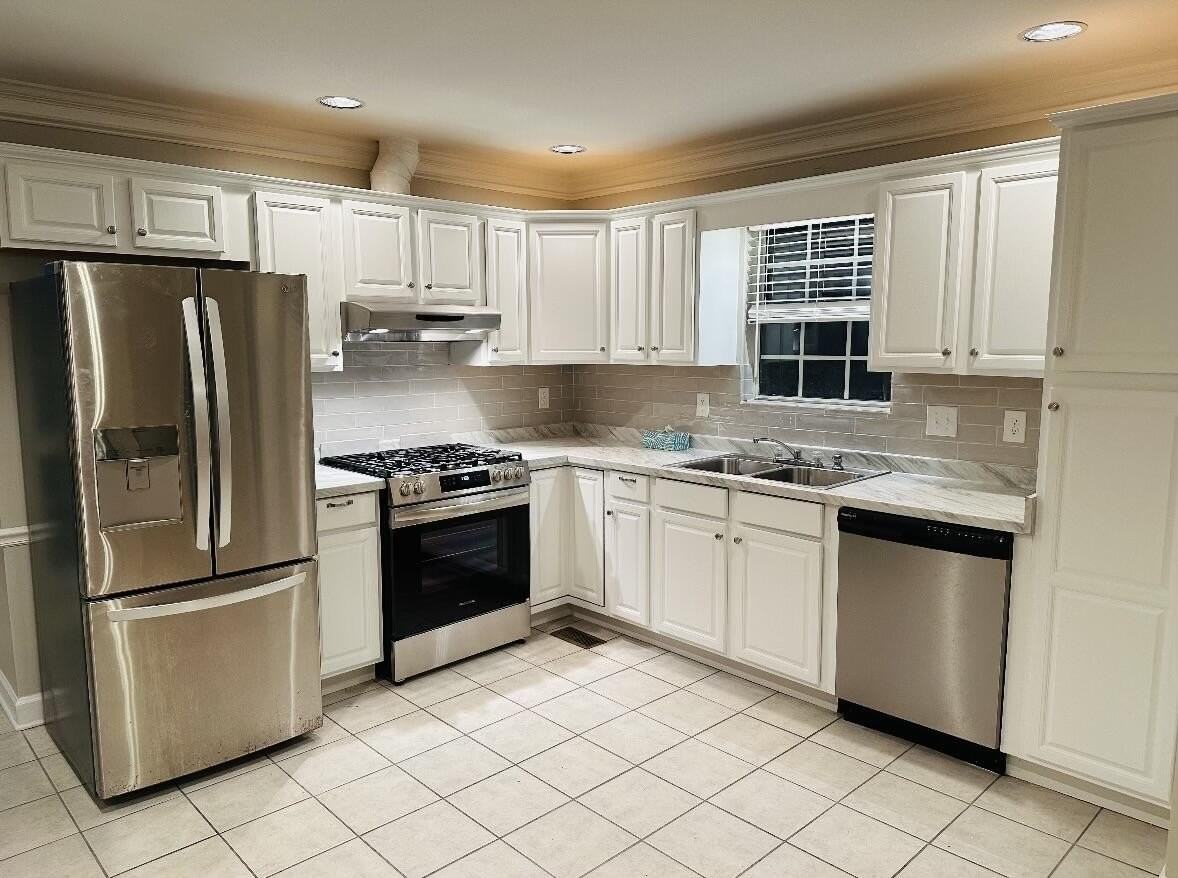 586 Oak Brook Dr - Photo 7 of 17