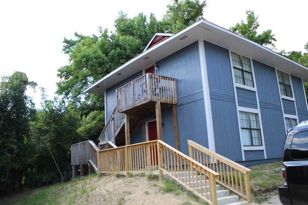 2339 Walden Dr - Photo 3 of 32