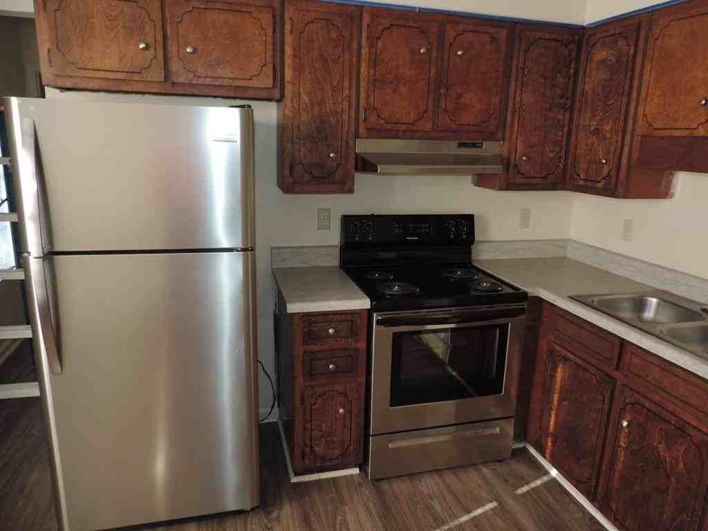 2339 Walden Dr - Photo 6 of 32