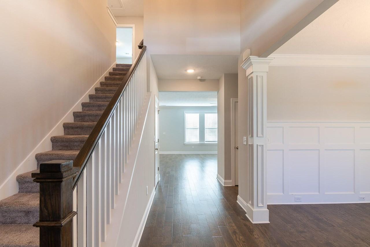 811 Lillian Park Dr - Photo 4 of 39