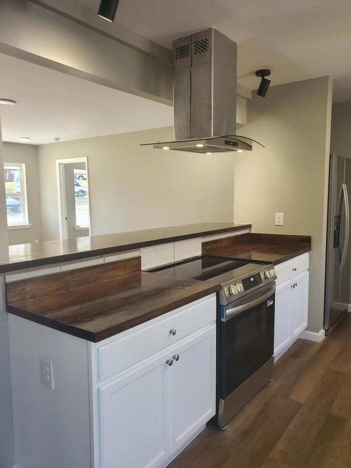 3353 Tanglewood Dr - Photo 4 of 11