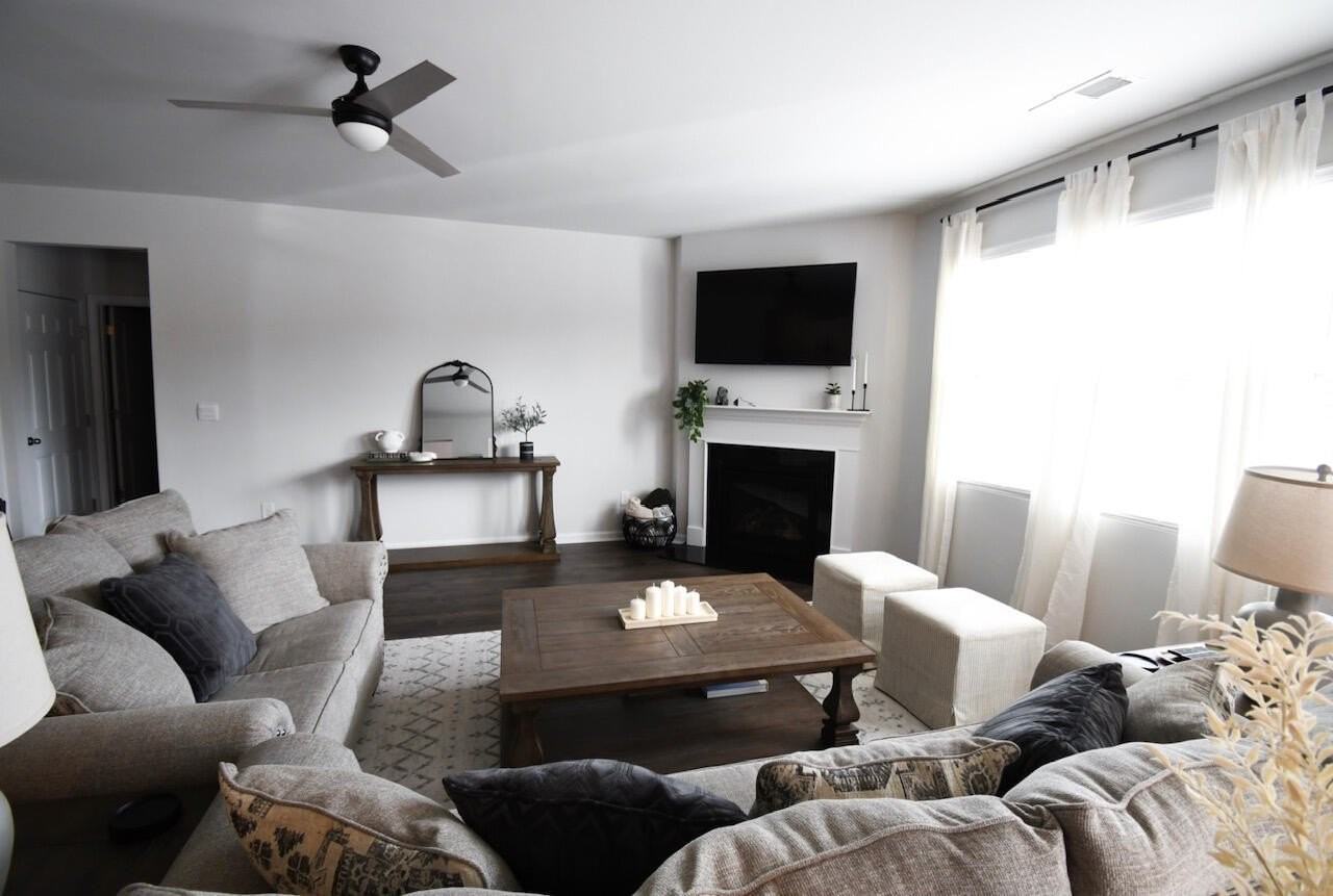 423 Roebuck Pass - Photo 6 of 50