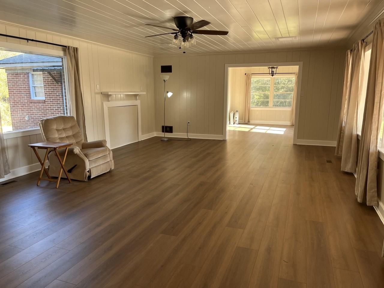 2110 Broome Rd - Photo 3 of 16