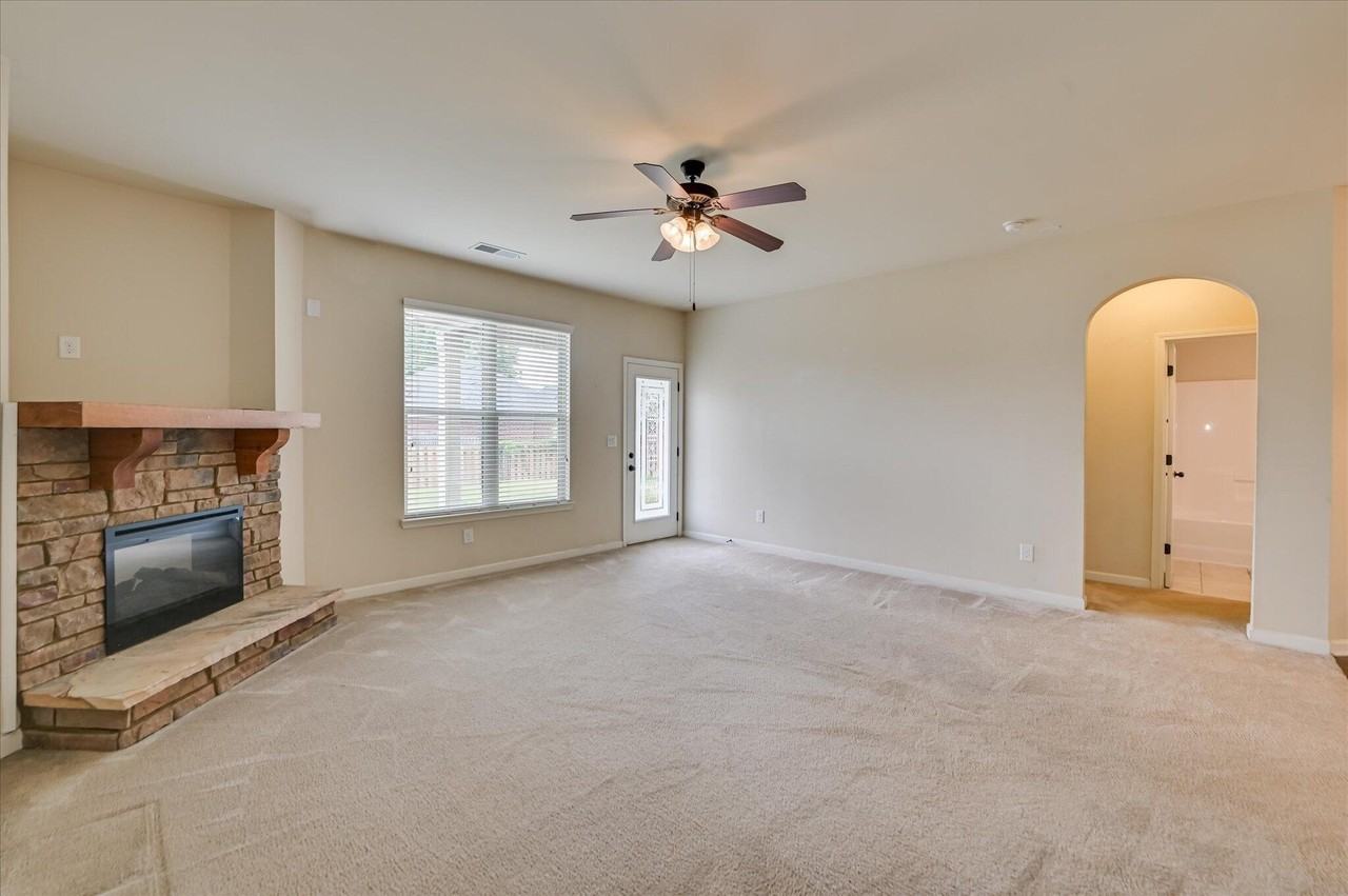 3321 Grove Landing Cir - Photo 6 of 25